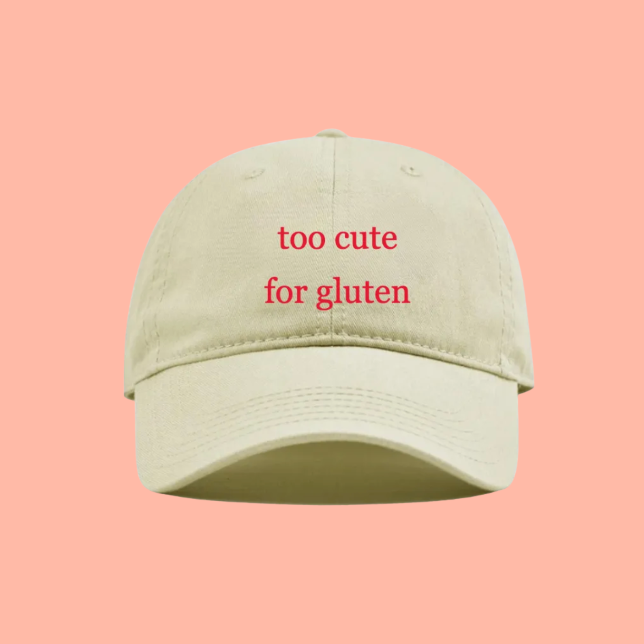 Béžová kšiltovka s červeným nápisem "too cute for gluten"